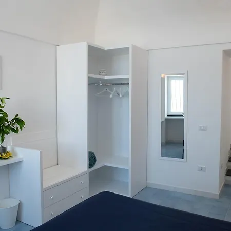 Bed & Breakfast Domus Fortunae Bacoli