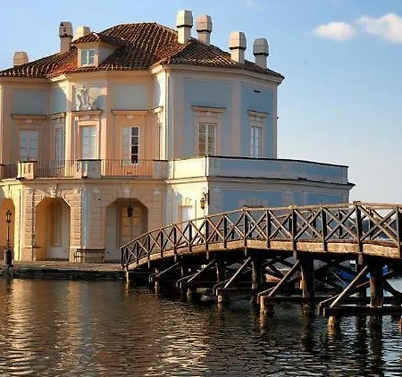 Domus Fortunae Couette-café 4*