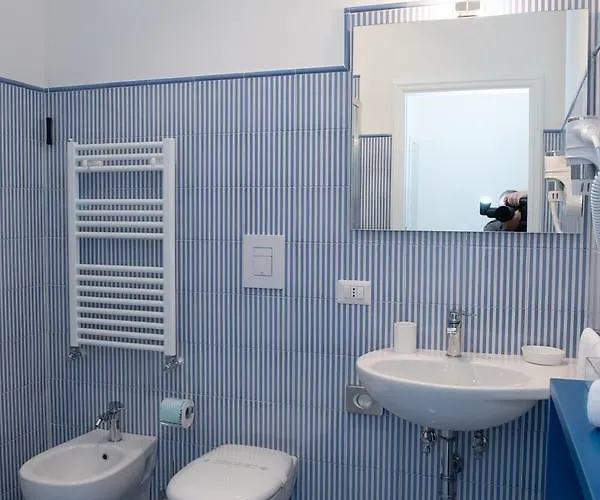 Domus Fortunae Bed & Breakfast 4*